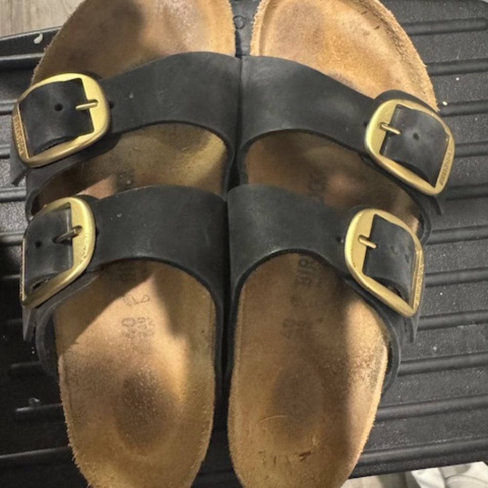 Birkenstock Arizona Sandals Women’s Size 9 (EU 40) – Black Oiled Leather with Br